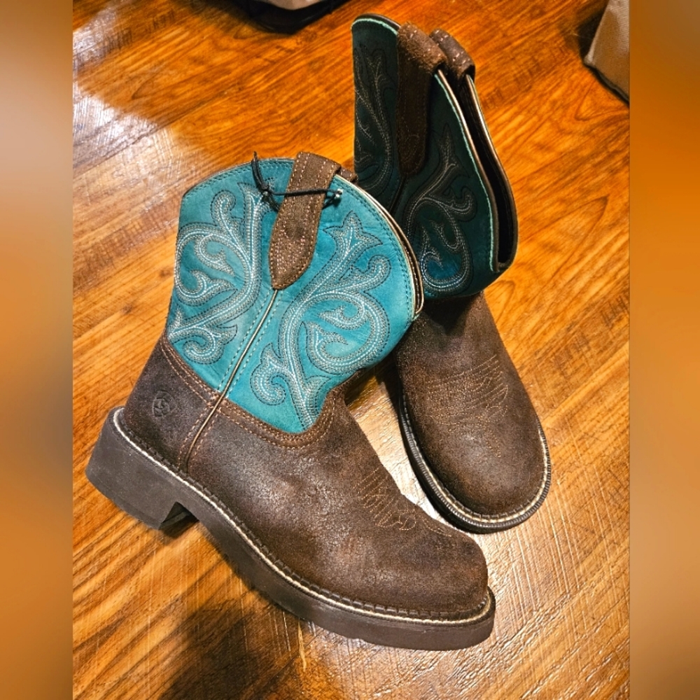 Ariat brand baby fat boots